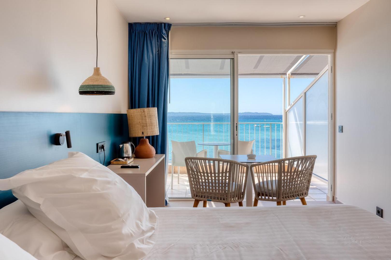 Roc Hotel - Hotel 4 Etoiles Les Pieds Dans L'Eau Ле-Лаванду Экстерьер фото