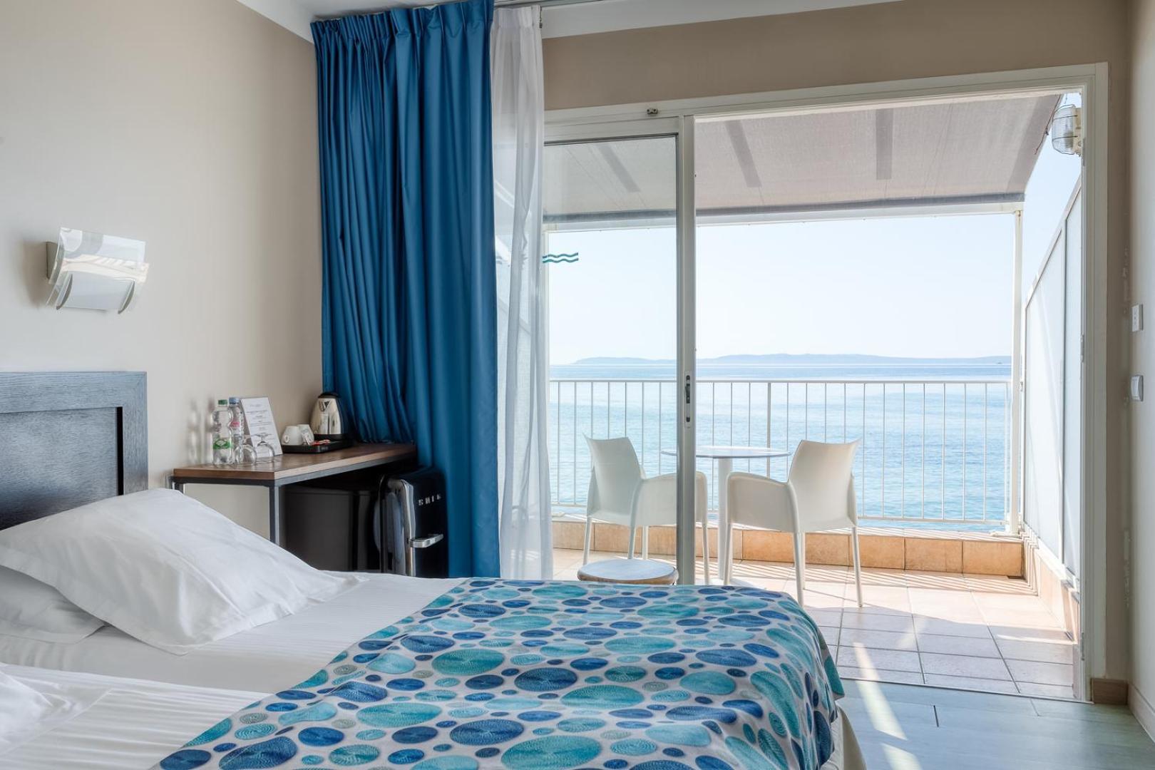 Roc Hotel - Hotel 4 Etoiles Les Pieds Dans L'Eau Ле-Лаванду Экстерьер фото